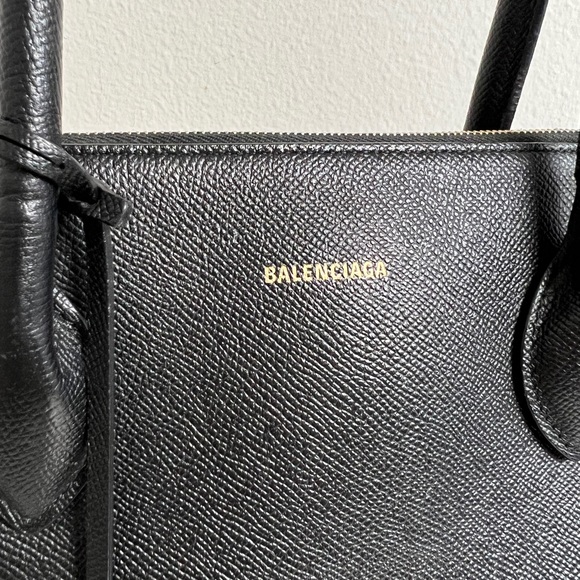 Pristine Balenciaga Ville Medium Top Handle Bag Black Small Grain Calfskin - Picture 12 of 12